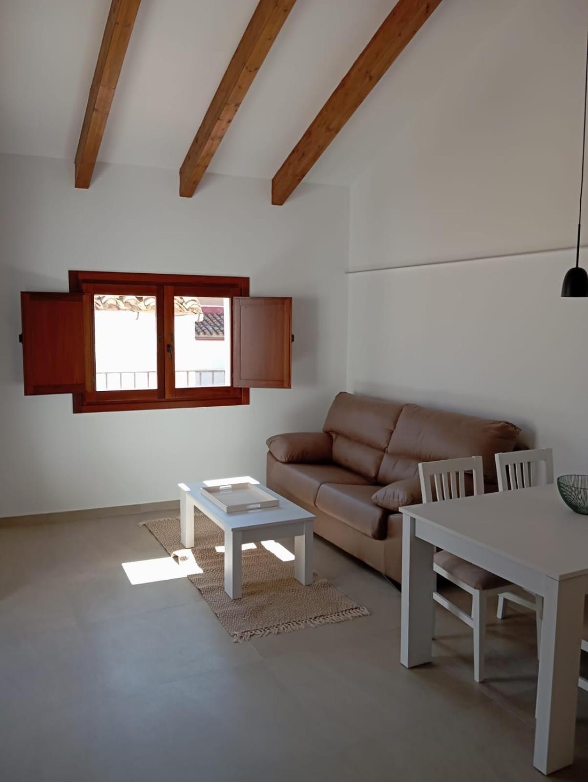 Apartamentos Turisticos La Bodegueta Утьєль Екстер'єр фото